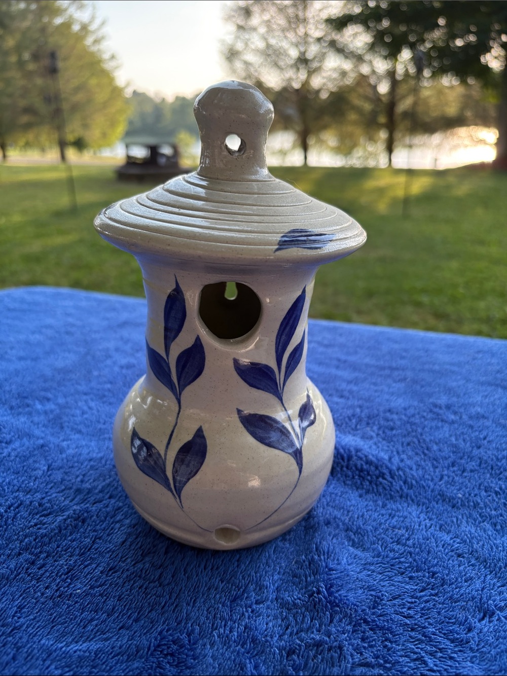 Williamsburg Pottery Bird Feeder